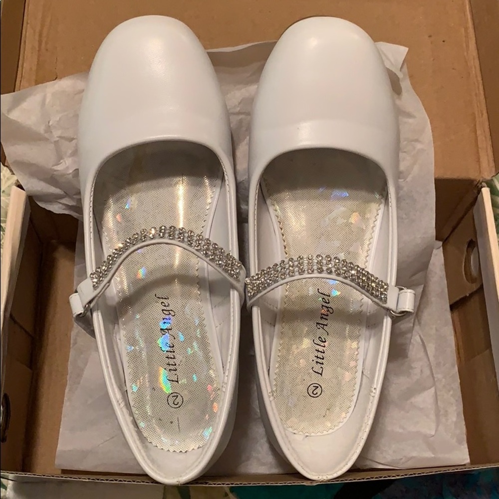 Girl’s dress shoes